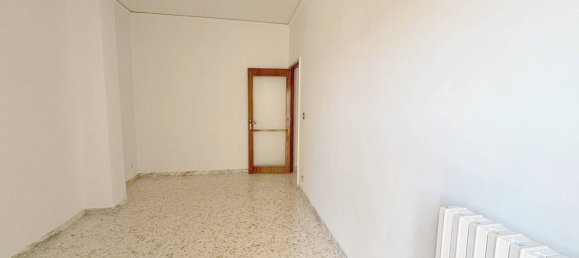 Apartamento de 3 dormitorios en Noicattaro, Italy No. 353238 11