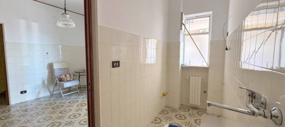 Apartamento de 3 dormitorios en Noicattaro, Italy No. 353238 9