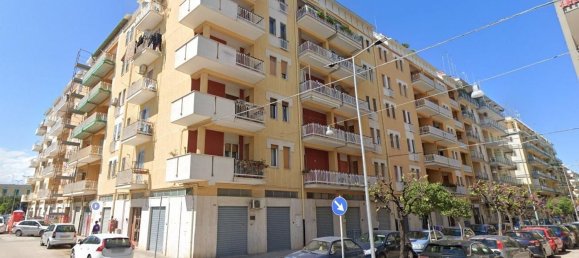 4 bedrooms Apartment in Molfetta, Italy No. 331330 2