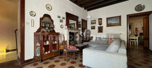 4 bedrooms House in San Colombano al Lambro, Italy No. 22914 6