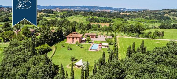 Вилла с 4 спальнями в Печчоли, Италия № 160122 2