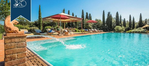 Вилла с 4 спальнями в Печчоли, Италия № 160122 12