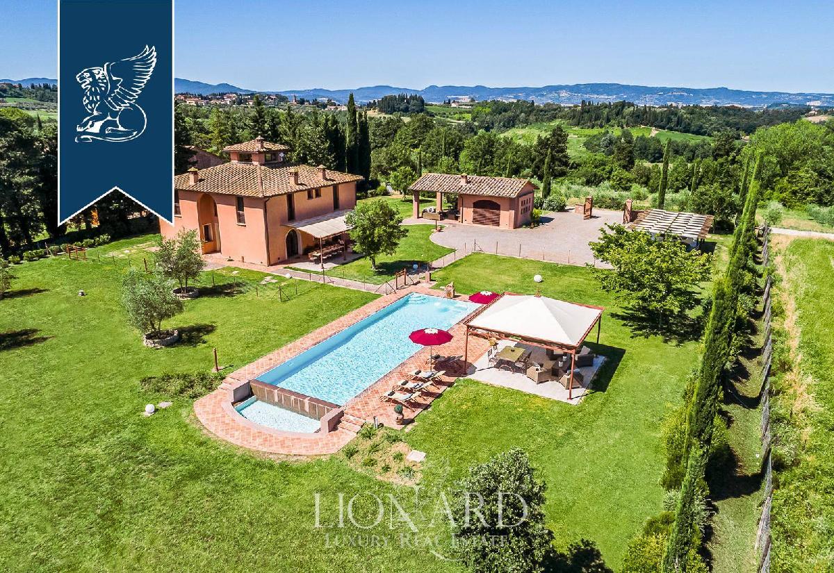 Вилла с 4 спальнями в Печчоли, Италия № 160122