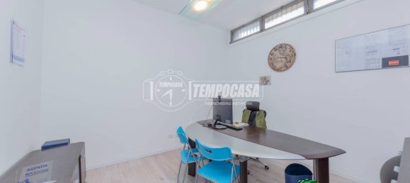 1 chambre Appartement à Milan, Italy No. 268383 6
