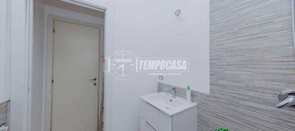 1 chambre Appartement à Milan, Italy No. 268383 10