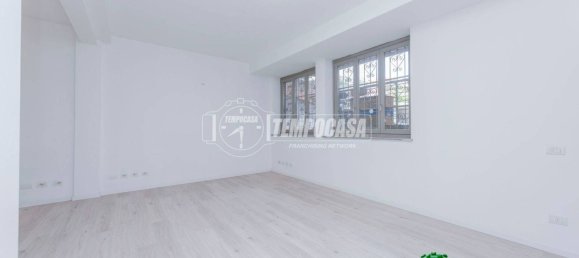 1 chambre Appartement à Milan, Italy No. 268383 3