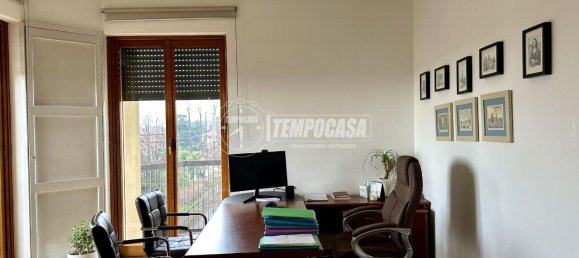 Квартира с 3 комнатами в Мерате, Италия № 12847 19