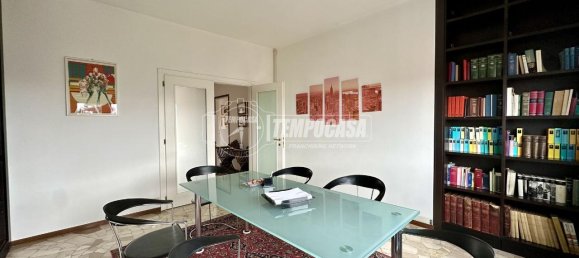 Квартира с 3 комнатами в Мерате, Италия № 12847 3