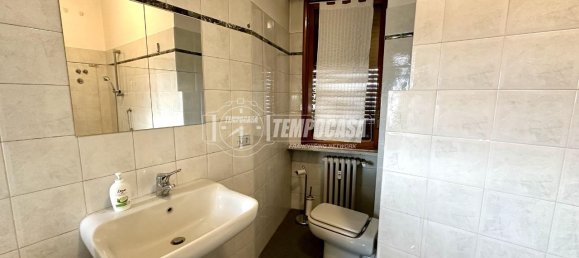 Квартира с 3 комнатами в Мерате, Италия № 12847 22