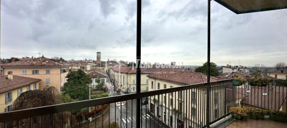 Квартира с 3 комнатами в Мерате, Италия № 12847 26