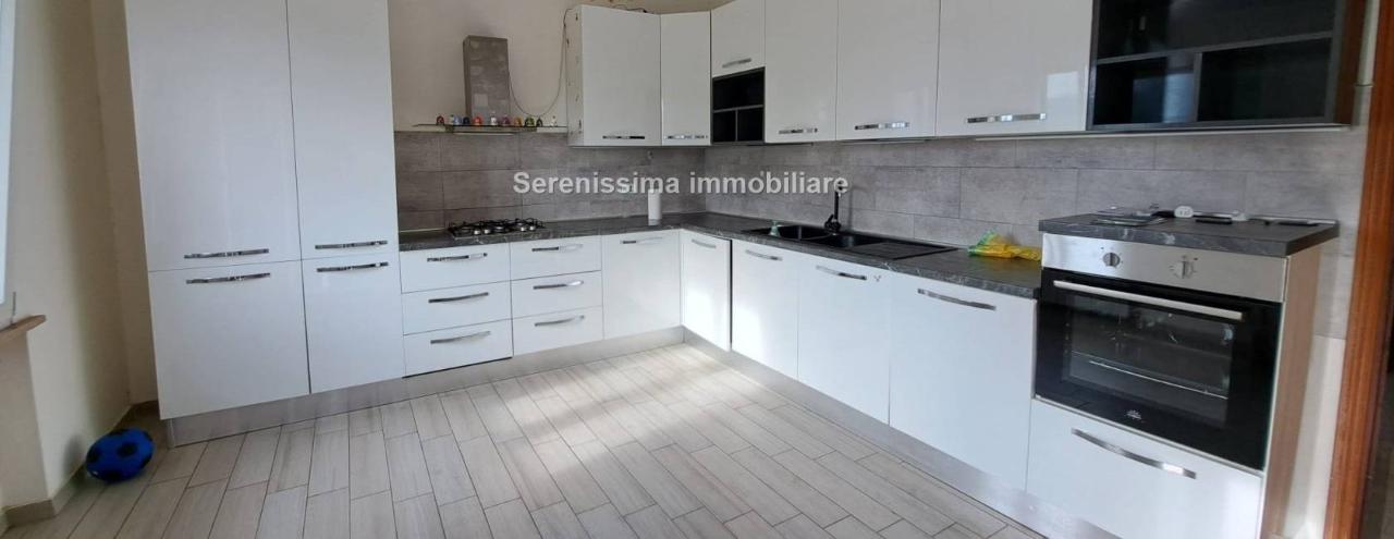 Apartamento de 5 habitaciónes en Tavullia, Italy No. 152765