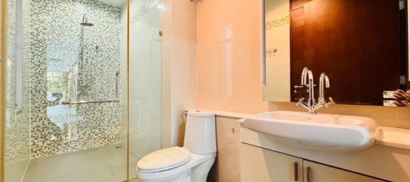 Дом с 4 спальнями в Паттайя, Таиланд № 61477 11