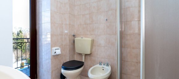 Casa de 2 habitaciónes en Demonte, Italy No. 260554 16