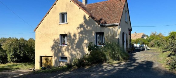 4 bedrooms House in Montgivray, France No. 94508 14