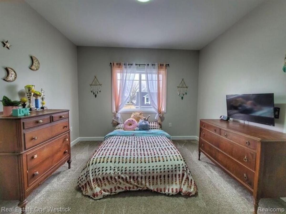 Casa de 5 dormitorios en Algonac, USA No. 388691