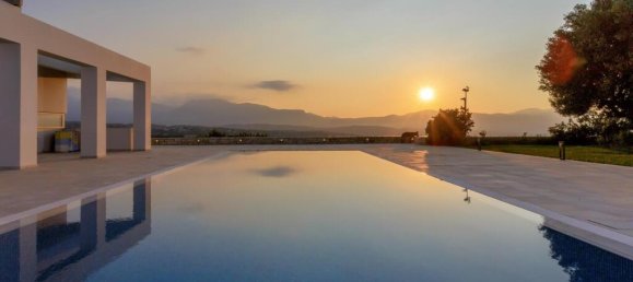 5 Schlafzimmer Villa in Heraklion, Greece, Nr. 3694 30