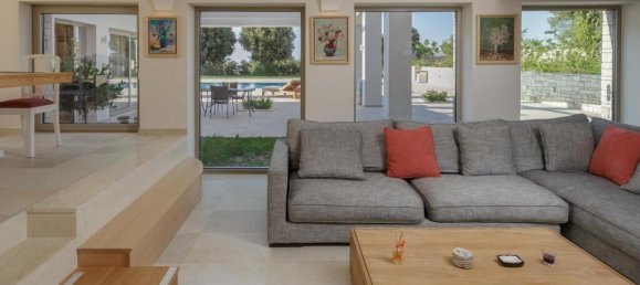 5 Schlafzimmer Villa in Heraklion, Greece, Nr. 3694 3