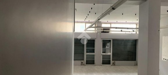 Gewerbliche Immobilie in Milan, Italy 95m², Nr. 361046 26