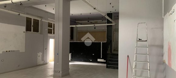 Gewerbliche Immobilie in Milan, Italy 95m², Nr. 361046 10