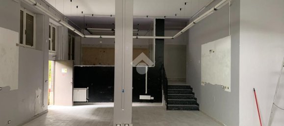 Gewerbliche Immobilie in Milan, Italy 95m², Nr. 361046 9