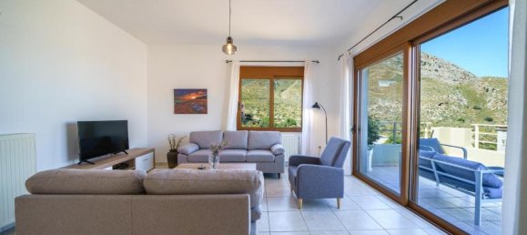 5 bedrooms Villa in Chania, Greece No. 19 11