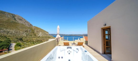 5 bedrooms Villa in Chania, Greece No. 19 27