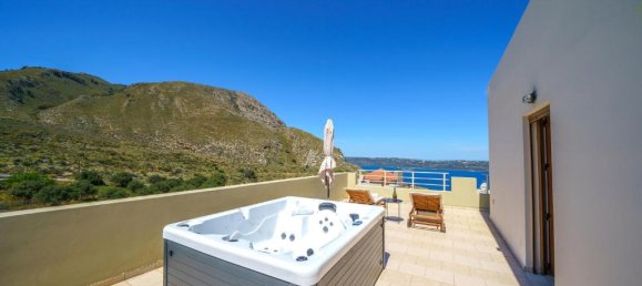 5 bedrooms Villa in Chania, Greece No. 19 9