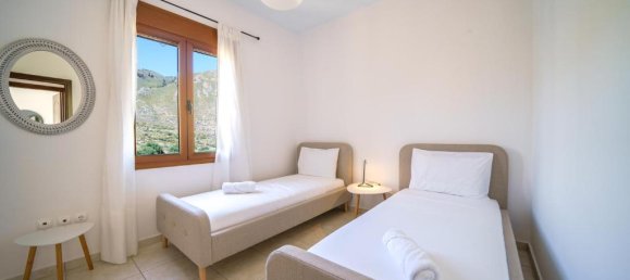 5 bedrooms Villa in Chania, Greece No. 19 18