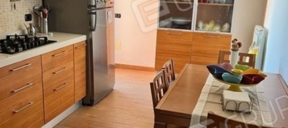 Квартира с 6 комнатами в Surbo, Италия № 183507 13