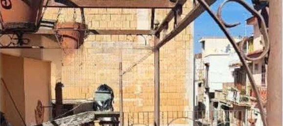 Casa de 7 habitaciónes en Sannicandro di Bari, Italy No. 279579 5