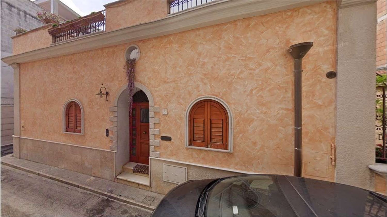 Casa de 7 habitaciónes en Sannicandro di Bari, Italy No. 279579