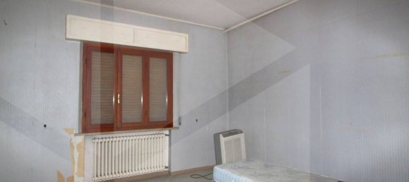 7غرفة شقة في Santa Maria a Monte, Italy رقم 20386 11