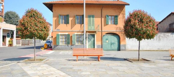 4 bedrooms House in Borgo d'Ale, Italy No. 57334 26