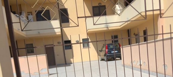 4 Schlafzimmer Wohnung in Siderno, Italy, Nr. 373370 2