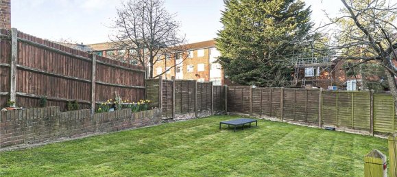 2 bedrooms Apartment in Potters Bar, United Kingdom No. 6556 23