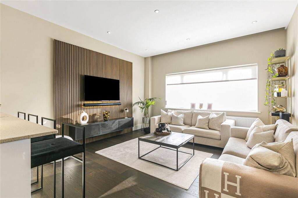 2 bedrooms Apartment in Potters Bar, United Kingdom No. 6556