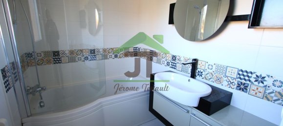 5 bedrooms House in Chateaudun, France No. 102890 10