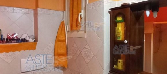 5 rooms Apartment in Rome, Italy No. 185646 15