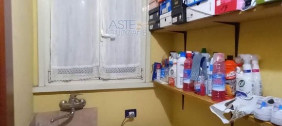 5 rooms Apartment in Rome, Italy No. 185646 13