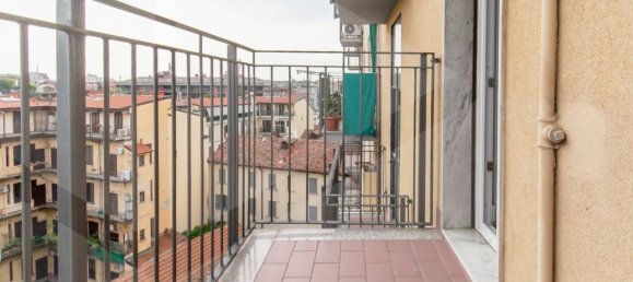 2 rooms Apartment in Milan, Italy No. 241708 4