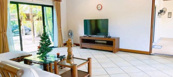 3 Schlafzimmer Villa in Phuket, Thailand, Nr. 70239 7