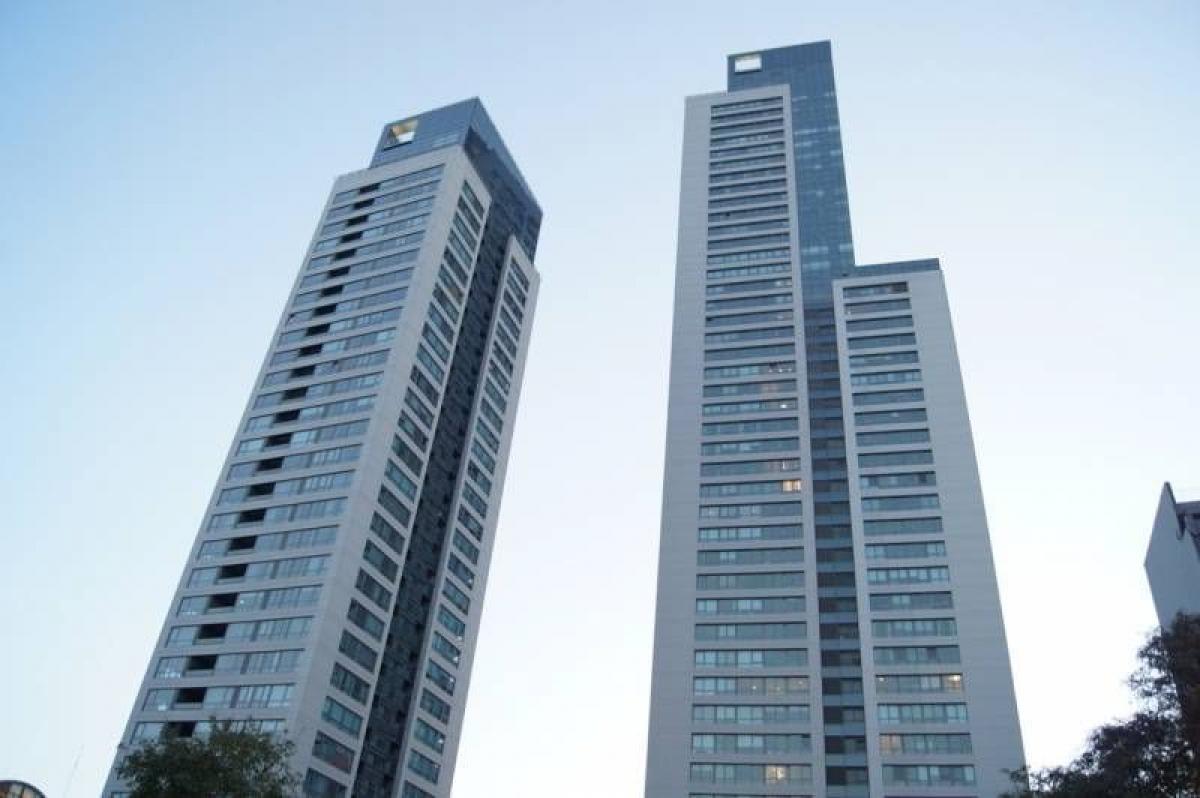 Apartamento de 4 dormitorios en Buenos Aires, Argentina No. 77265