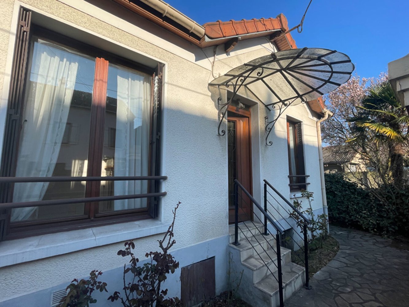 2 bedrooms House in Villemomble, France No. 121465