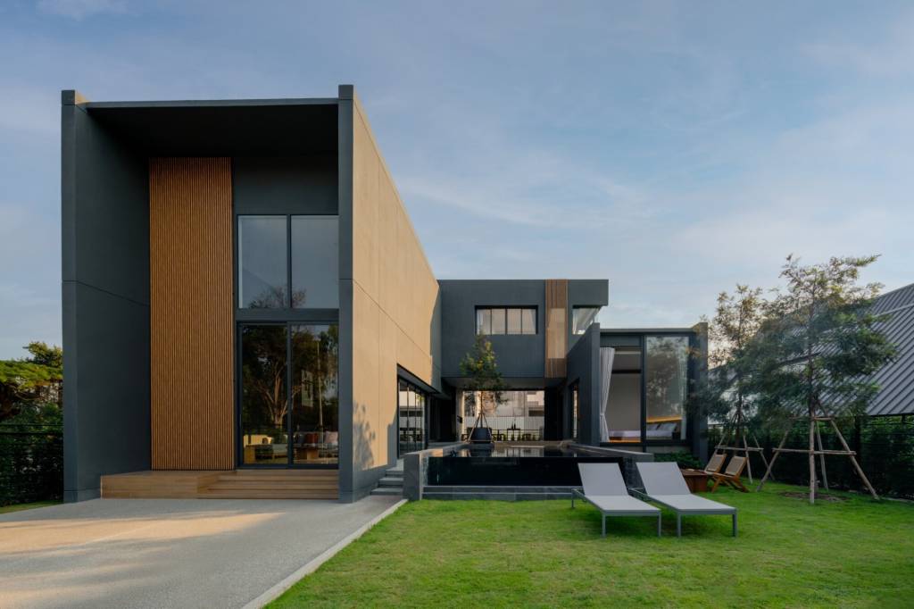 Вилла с 5 спальнями в Хуа Хин, Таиланд № 19612