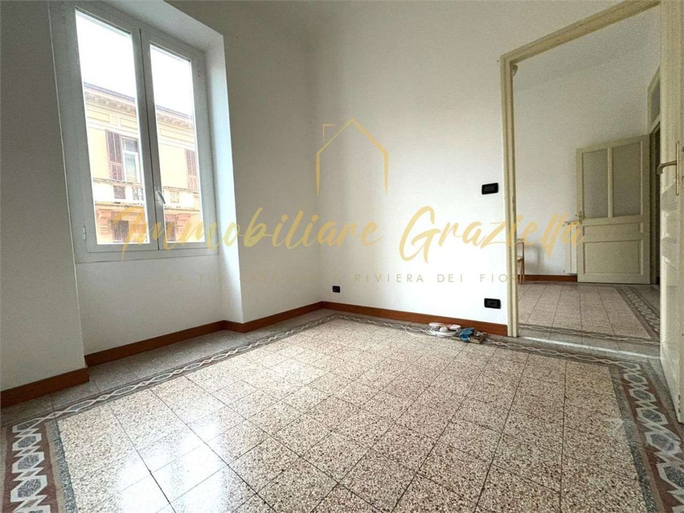 4 rooms Apartment in Ventimiglia, Italy No. 199223