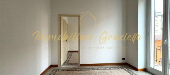 4 rooms Apartment in Ventimiglia, Italy No. 199223 2