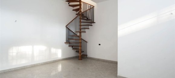 Дуплекс с 3 комнатами в Рим, Италия № 131742 16