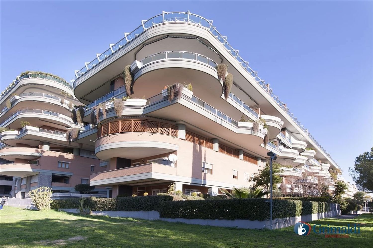 Дуплекс с 3 комнатами в Рим, Италия № 131742