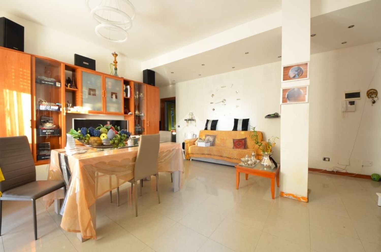 3غرفة شقة في Gessate, Italy رقم 139073