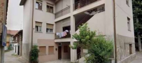 Квартира с 2 спальнями в Традате, Италия № 260161 4